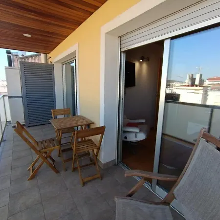 Service - Suites Catalunya *